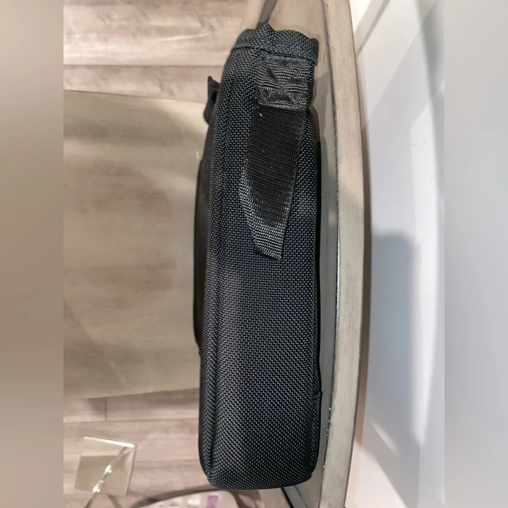 Tumi Laptop/Ipad Cushioned Case